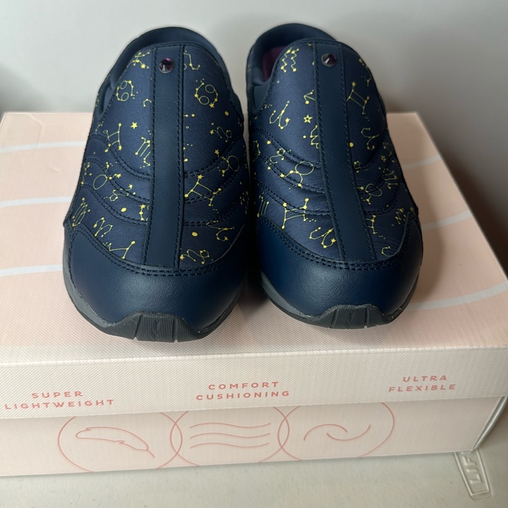 Easy spirit shoes slip ons size 9W new